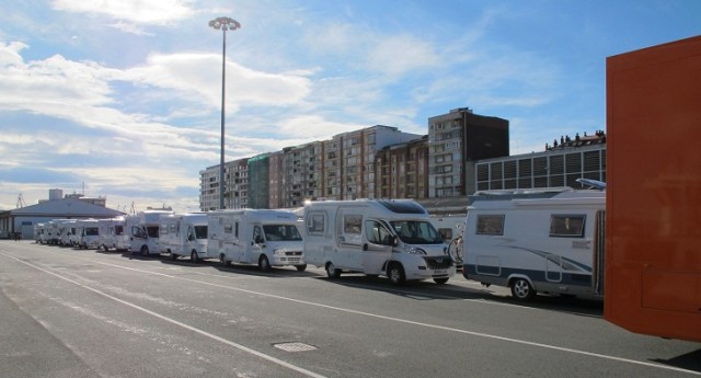 Santander - queued up on the ferry wharf after check-in Santander (2)