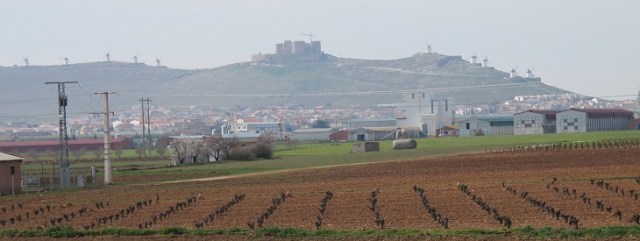 Consuegra, La Mancha - castles, windmills & grapevines Toledo (1)