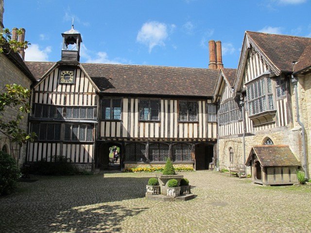 Ightham3