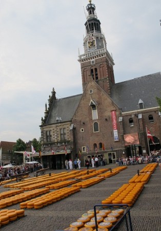 Alkmaar cheese market Alkmaar2