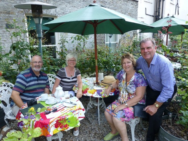 Meeting up with Sue & Graham at our boutique hotel Devitt_photo2